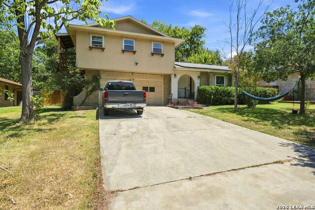 6113 Sun Dial St Property Photo 6