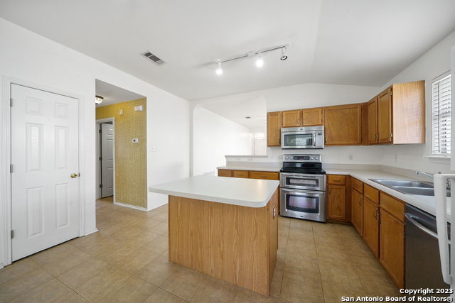 8207 Shooting Quail Property Photo 13