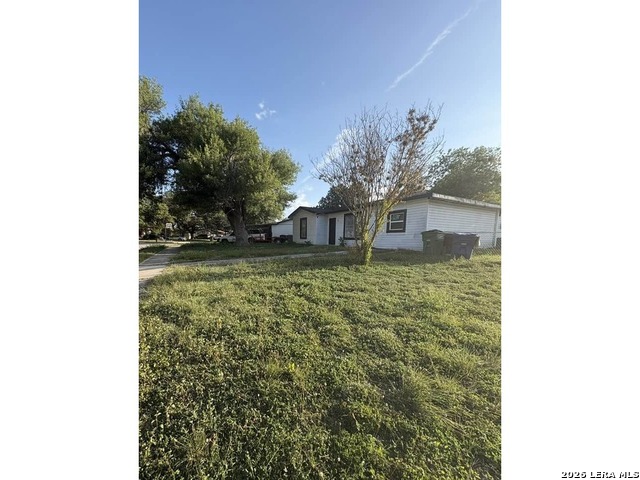 9923 Eveningway Dr Property Photo 4