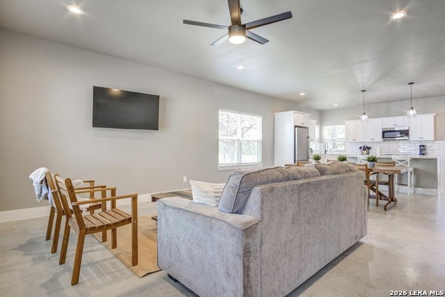 30652 Oakview Property Photo 24