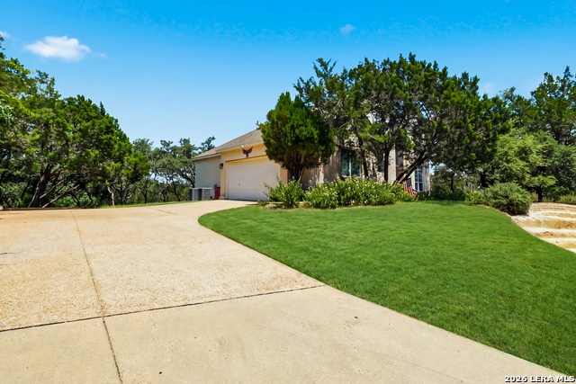 9915 Alms Park Dr Property Photo 3