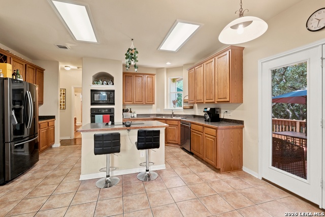 9915 Alms Park Dr Property Photo 8
