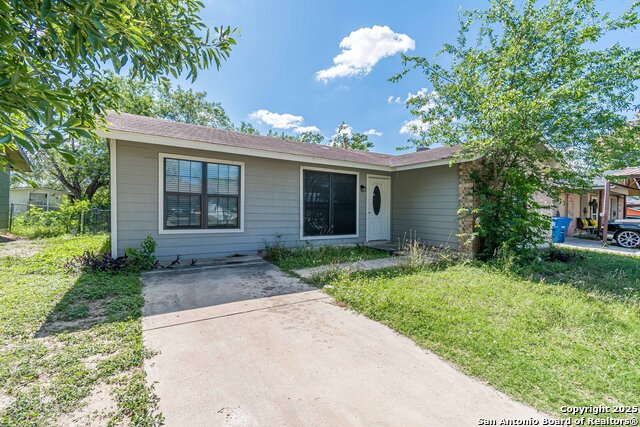 8414 Standing Rock St Property Photo 2