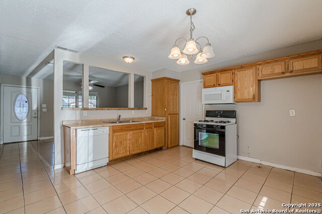 8414 Standing Rock St Property Photo 5