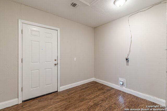 8414 Standing Rock St Property Photo 8