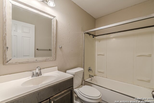 8414 Standing Rock St Property Photo 11