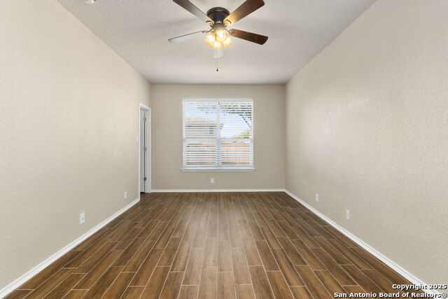10814 Mustang Oak Dr Property Photo 9