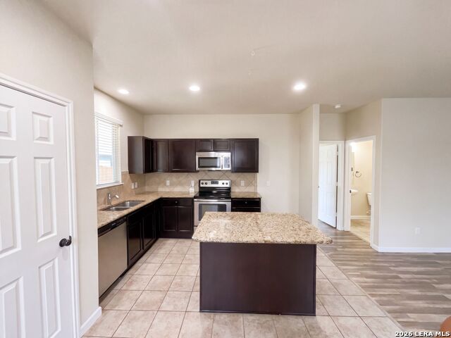 7618 Paraiso Pt Property Photo 2