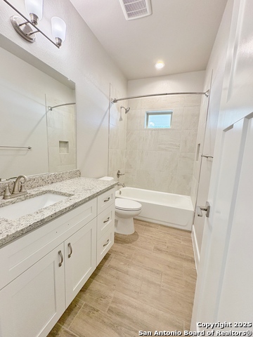 7206 State Highway 16 S Property Photo 4
