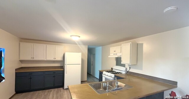 5700 S Horseshoe Bnd Property Photo 4
