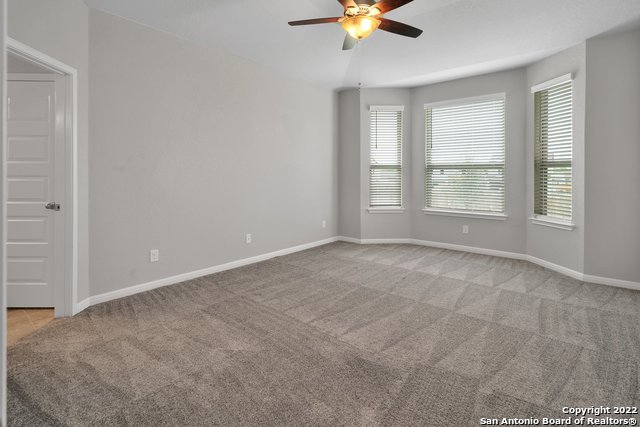11660 Bakersfield Pass Property Photo 13