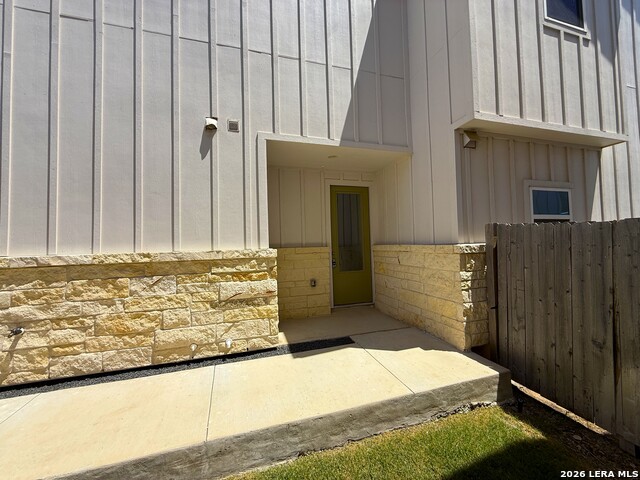 236 Sapphire Property Photo 2