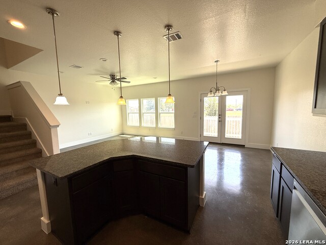 236 Sapphire Property Photo 7