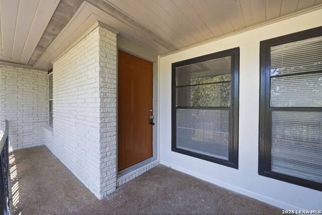 1157 Garraty Property Photo 5