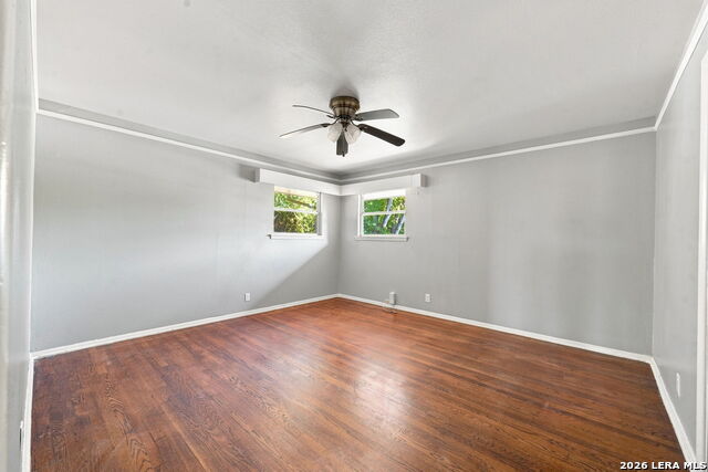 1157 Garraty Property Photo 8
