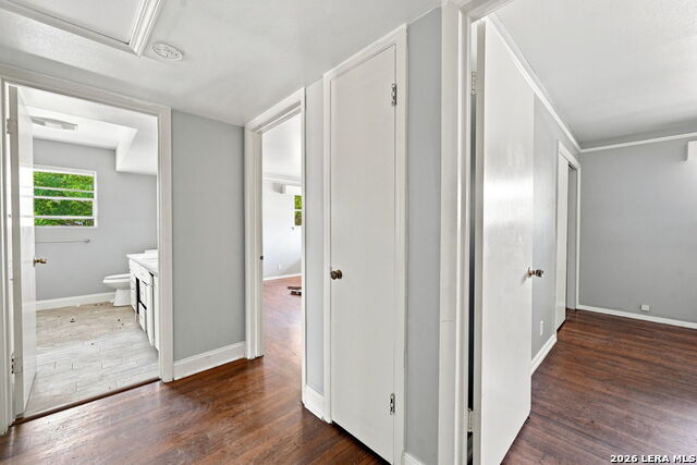 1157 Garraty Property Photo 15