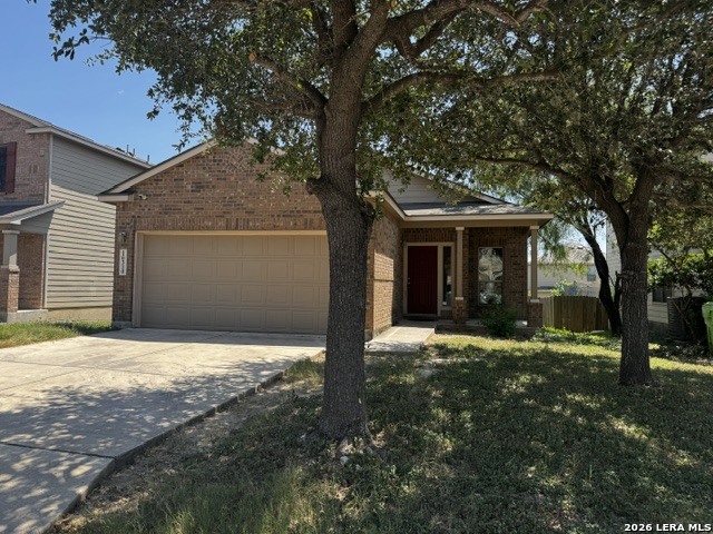 10310 Royal Est Property Photo 3