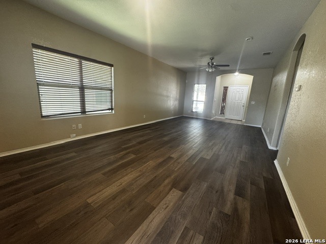 10310 Royal Est Property Photo 6
