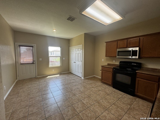 10310 Royal Est Property Photo 10