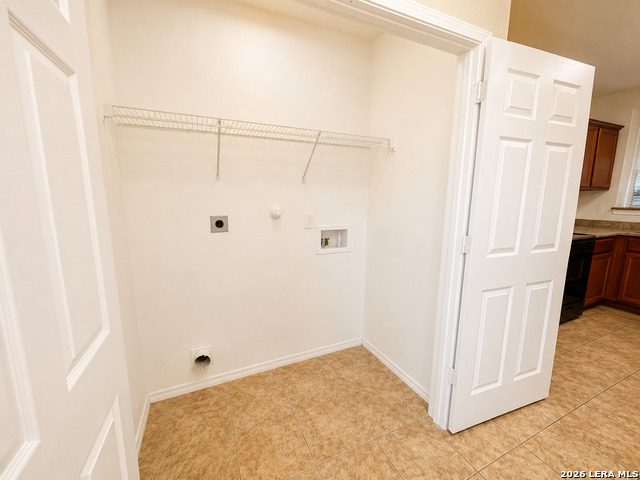 10310 Royal Est Property Photo 11