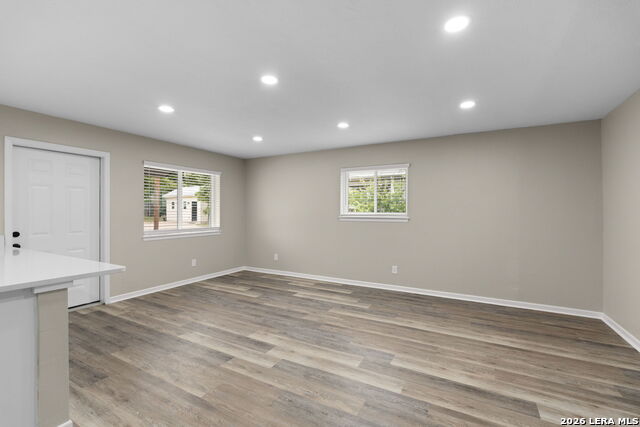 205 Mistletoe St Property Photo 8