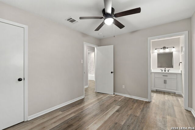 205 Mistletoe St Property Photo 17