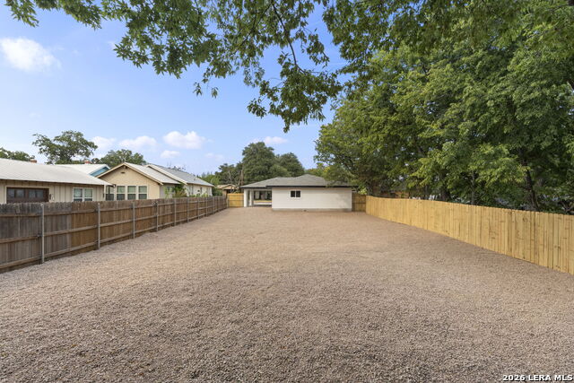205 Mistletoe St Property Photo 23