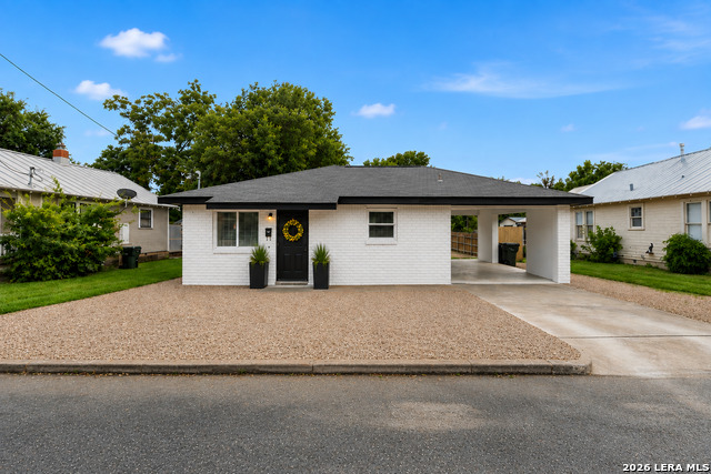 205 Mistletoe St Property Photo 31