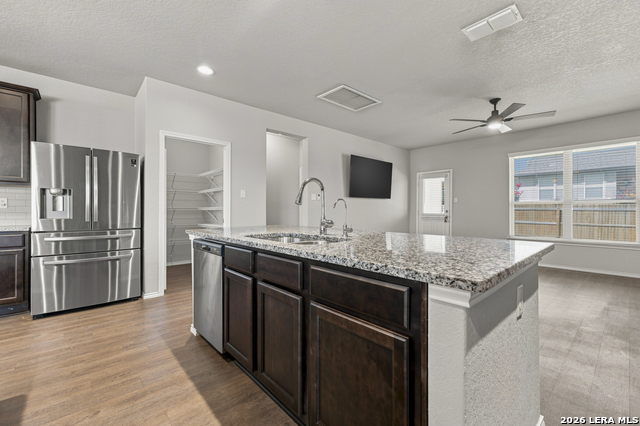 1006 Terlan Dr Property Photo 4