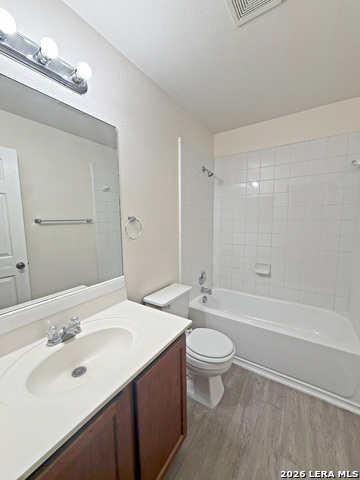 6914 Dashmoor Crk Property Photo 17