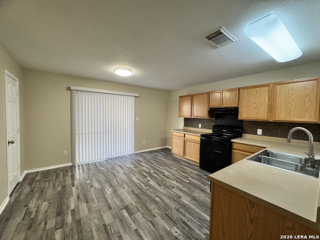 2218 Bedford Stage Property Photo 9