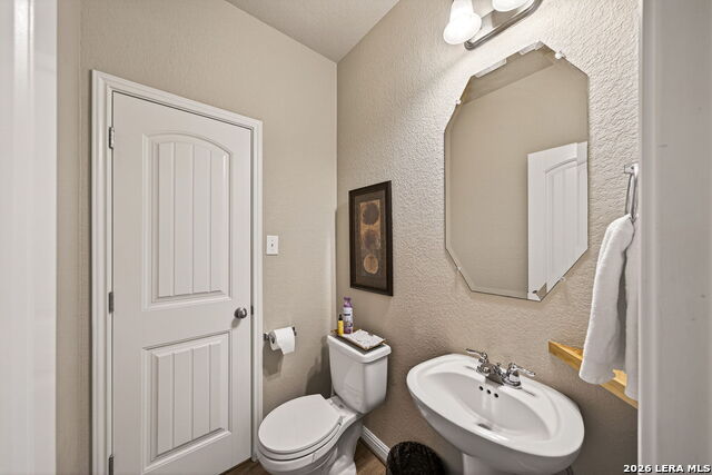 10214 Shawnee Bluff Property Photo 6