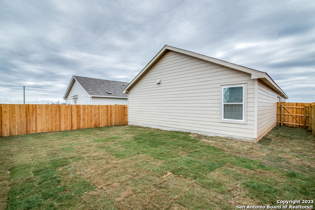 2406 Double Oak Dr Property Photo 16