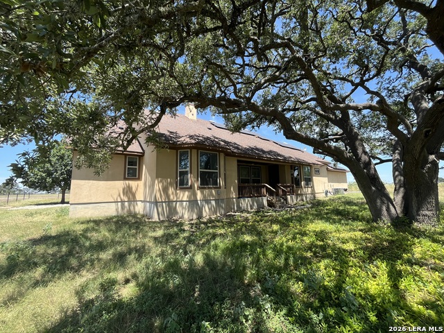 828 Martingale Property Photo 4