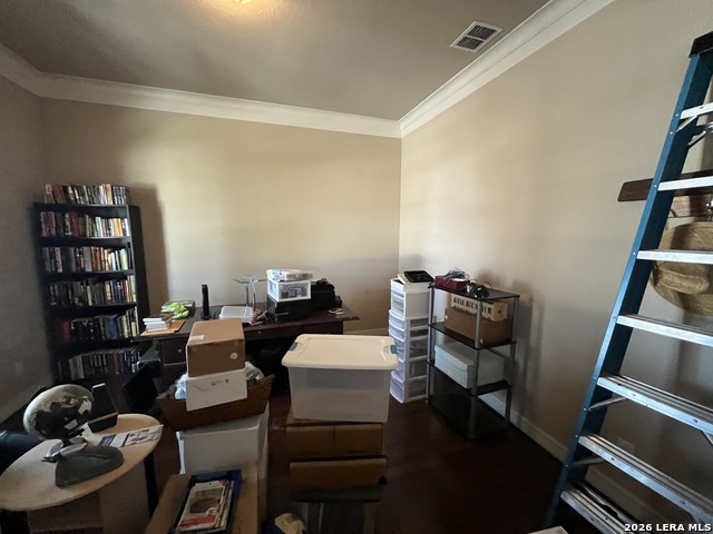828 Martingale Property Photo 6