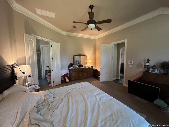 828 Martingale Property Photo 10