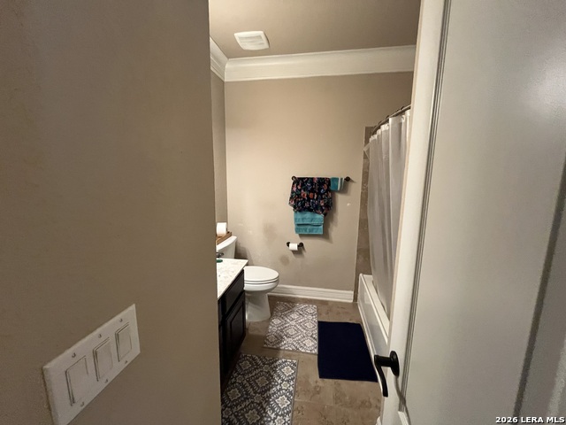 828 Martingale Property Photo 15