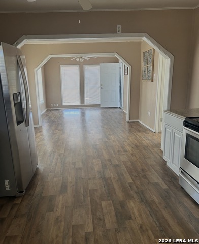 504 E Hondo Property Photo 5