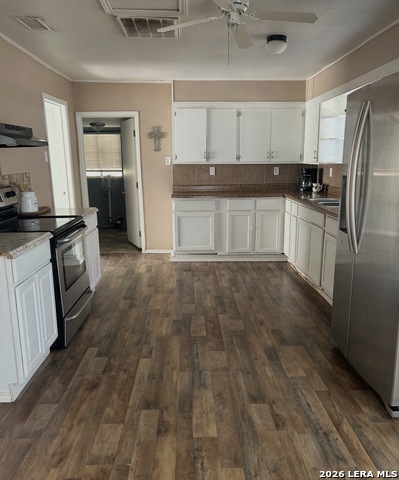 504 E Hondo Property Photo 6