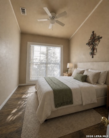 504 E Hondo Property Photo 7