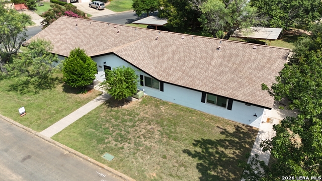 1405 N Crockett St Property Photo 3