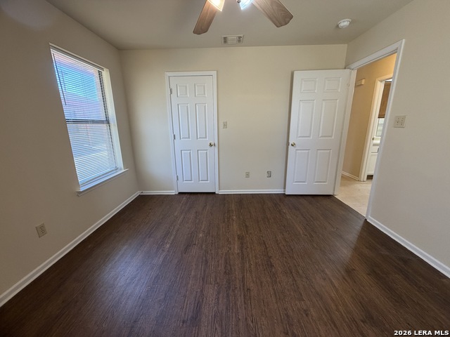 823 Dallas St Property Photo 7