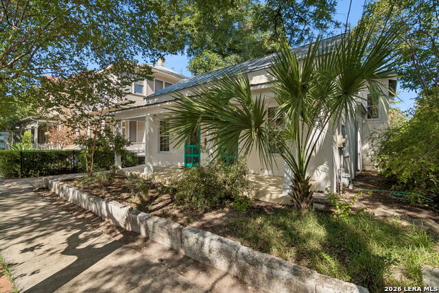 221 Madison Property Photo 3