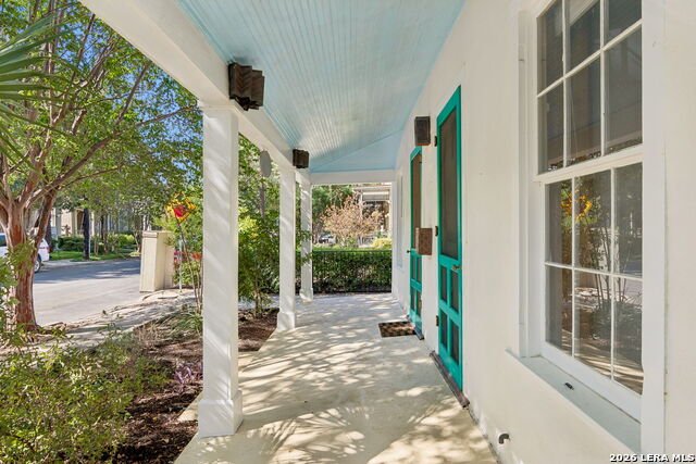 221 Madison Property Photo 6