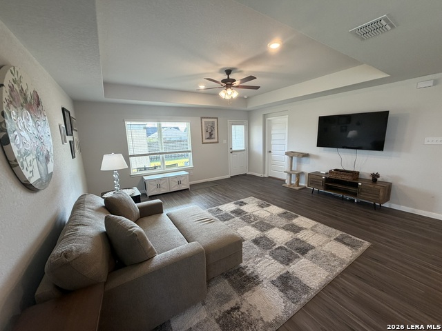 401 Lina Way Property Photo 7