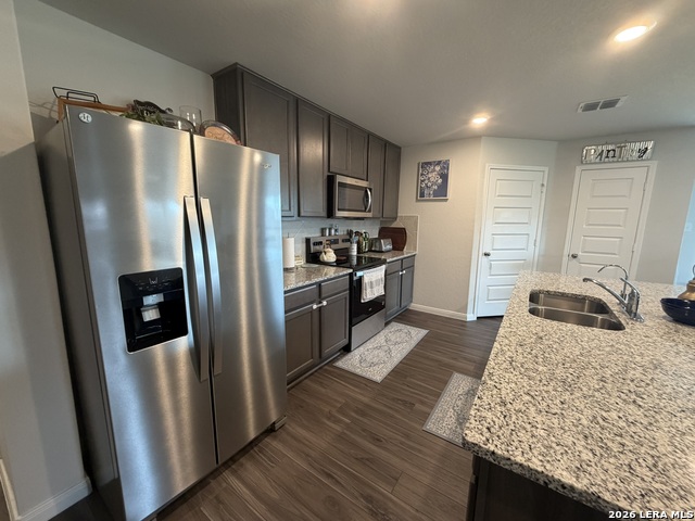 401 Lina Way Property Photo 12