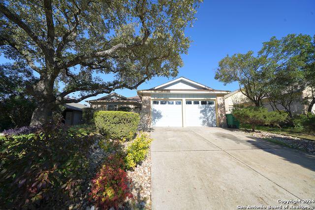 4211 Colonneh Trl Property Photo 2