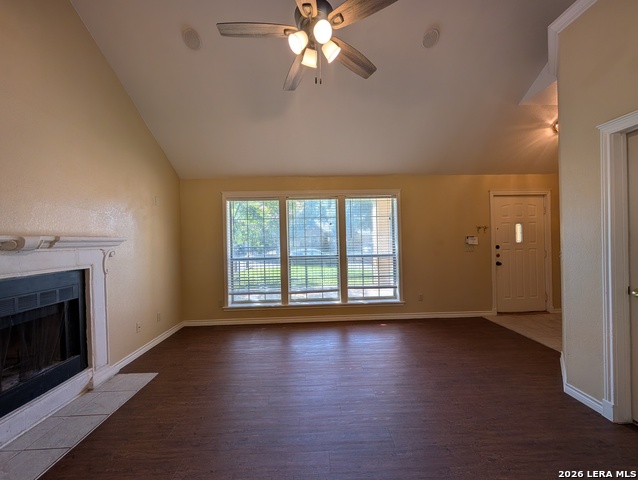 1043 Rivertree Dr Property Photo 8
