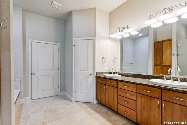 202 Chichester Property Photo 19