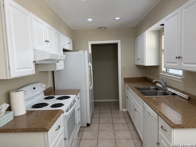 14510 Larkstone St Property Photo 9